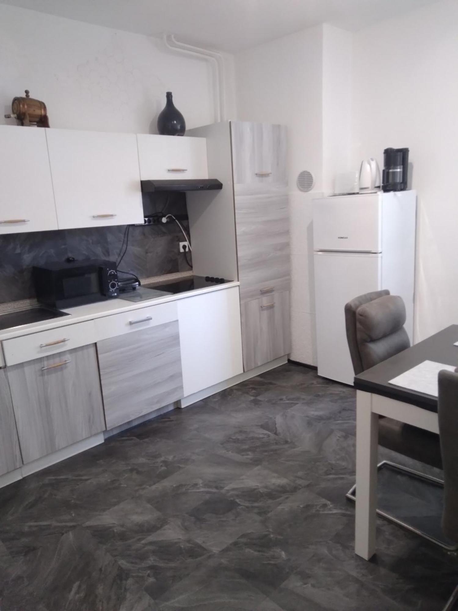 פורץ Apartment Erceg מראה חיצוני תמונה