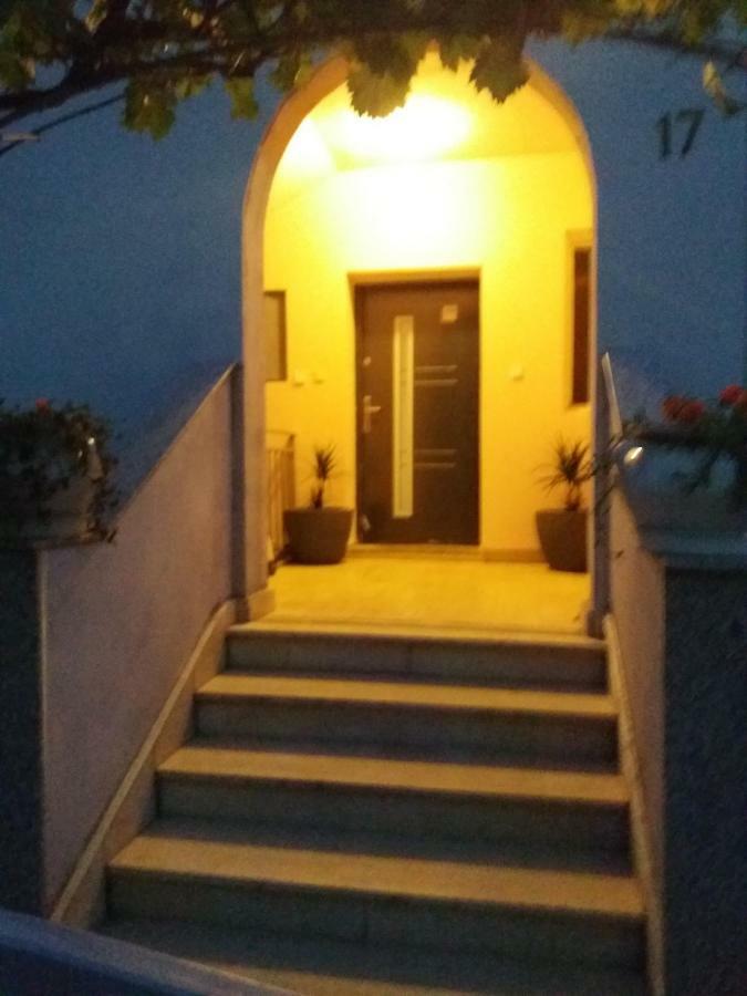 פורץ Apartment Erceg מראה חיצוני תמונה