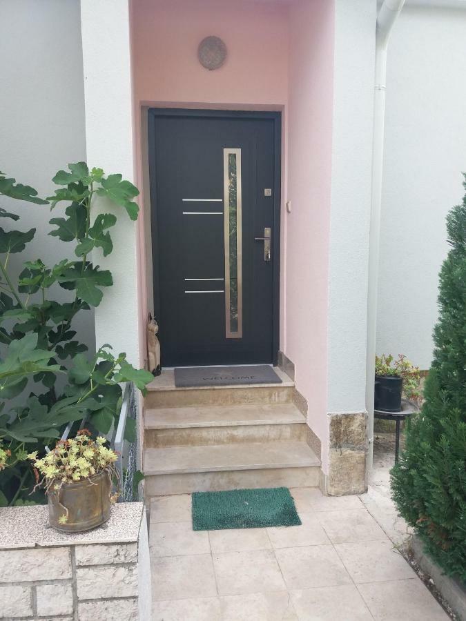 פורץ Apartment Erceg מראה חיצוני תמונה
